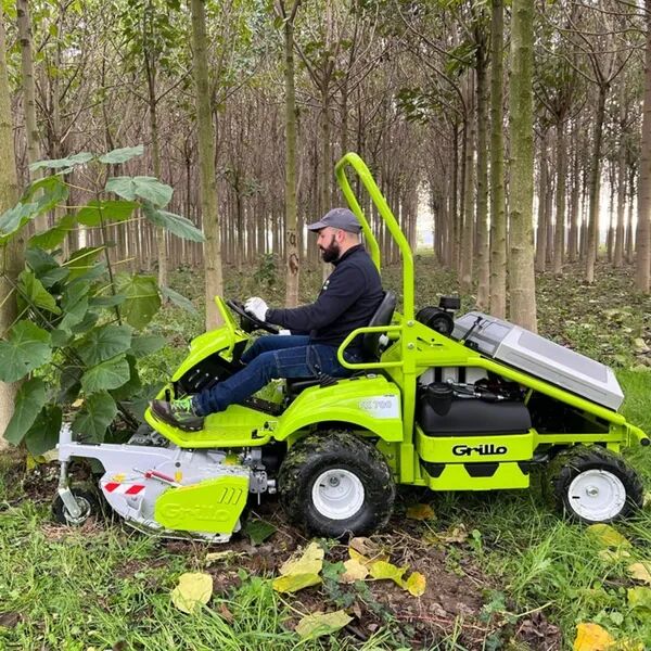 Coupe frontale et précise du Pro Grillo